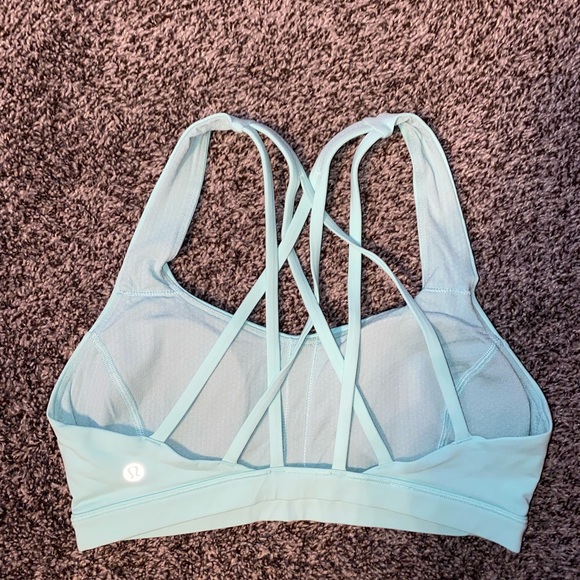 Free to be serene bra: sea foam// size 6// removable padding - Picture 2 of 3